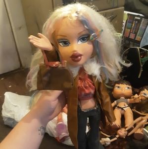 2 Ft Tall Bratz Cloe